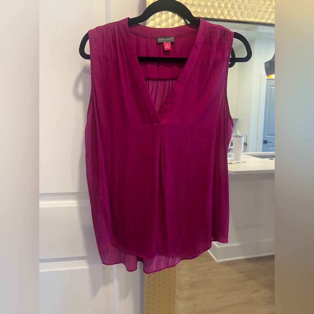 Vince Camuto Women’s Medium Sleeveless Blouse